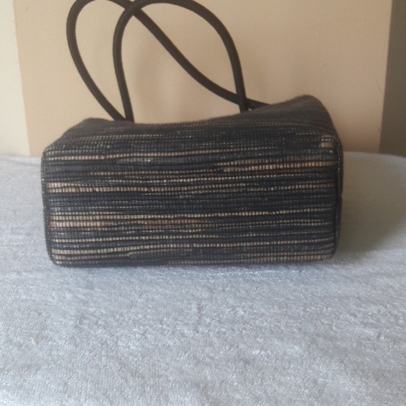 Handbag Decorated With Shells - Picture 5 of 7